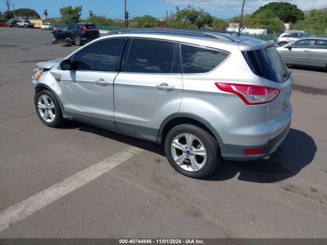 Photo 2 VIN: 1FMCU0GX2FUA25886 - FORD ESCAPE 