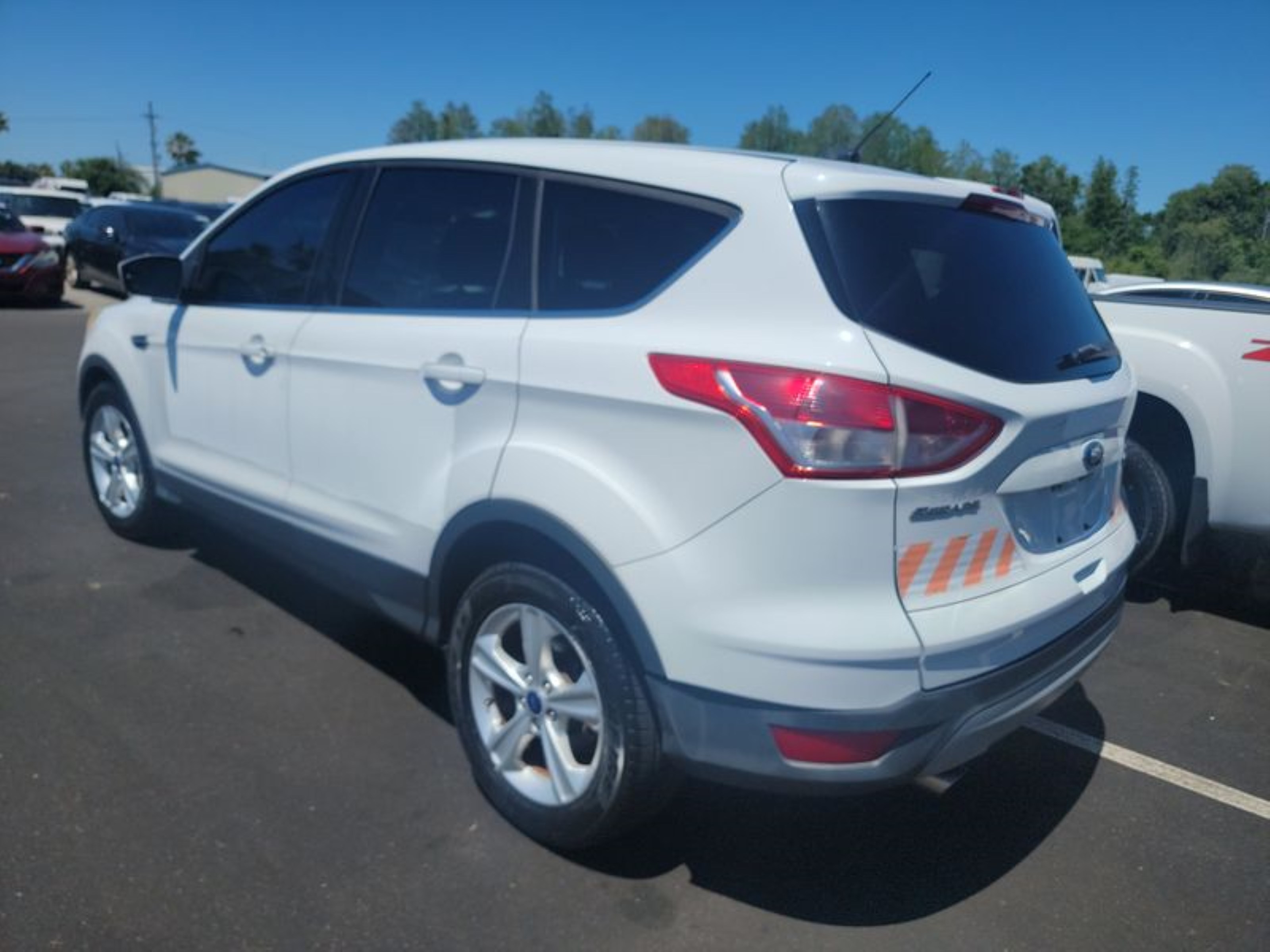 Photo 9 VIN: 1FMCU0GX2FUB13711 - FORD ESCAPE 