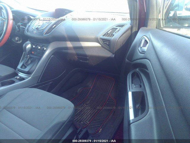 Photo 4 VIN: 1FMCU0GX2FUB68692 - FORD ESCAPE 