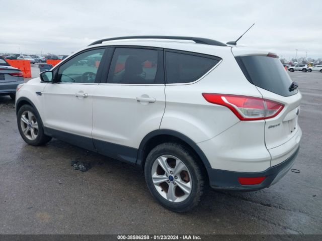 Photo 2 VIN: 1FMCU0GX2FUB92779 - FORD ESCAPE 