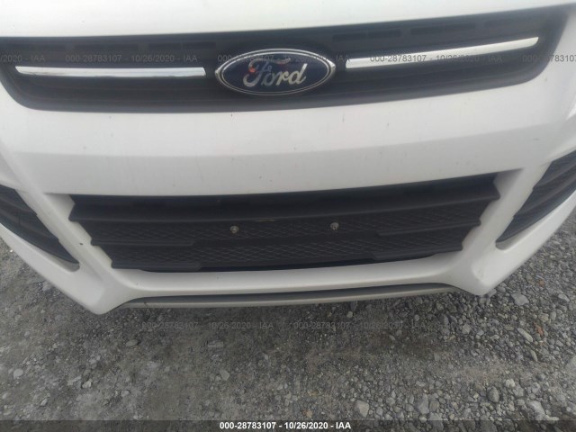 Photo 5 VIN: 1FMCU0GX2GUB61968 - FORD ESCAPE 