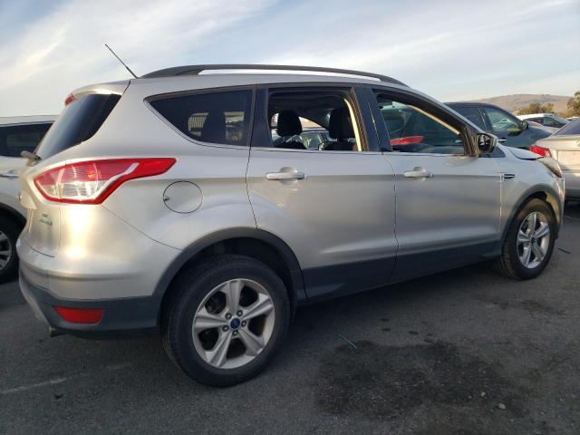 Photo 2 VIN: 1FMCU0GX3DUB08563 - FORD ESCAPE 