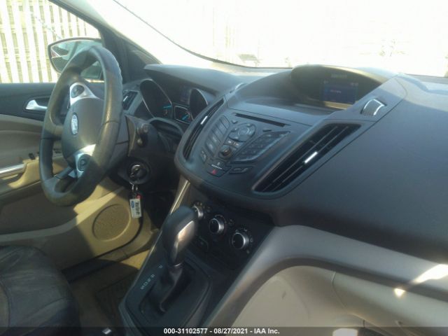 Photo 4 VIN: 1FMCU0GX3EUB93793 - FORD ESCAPE 