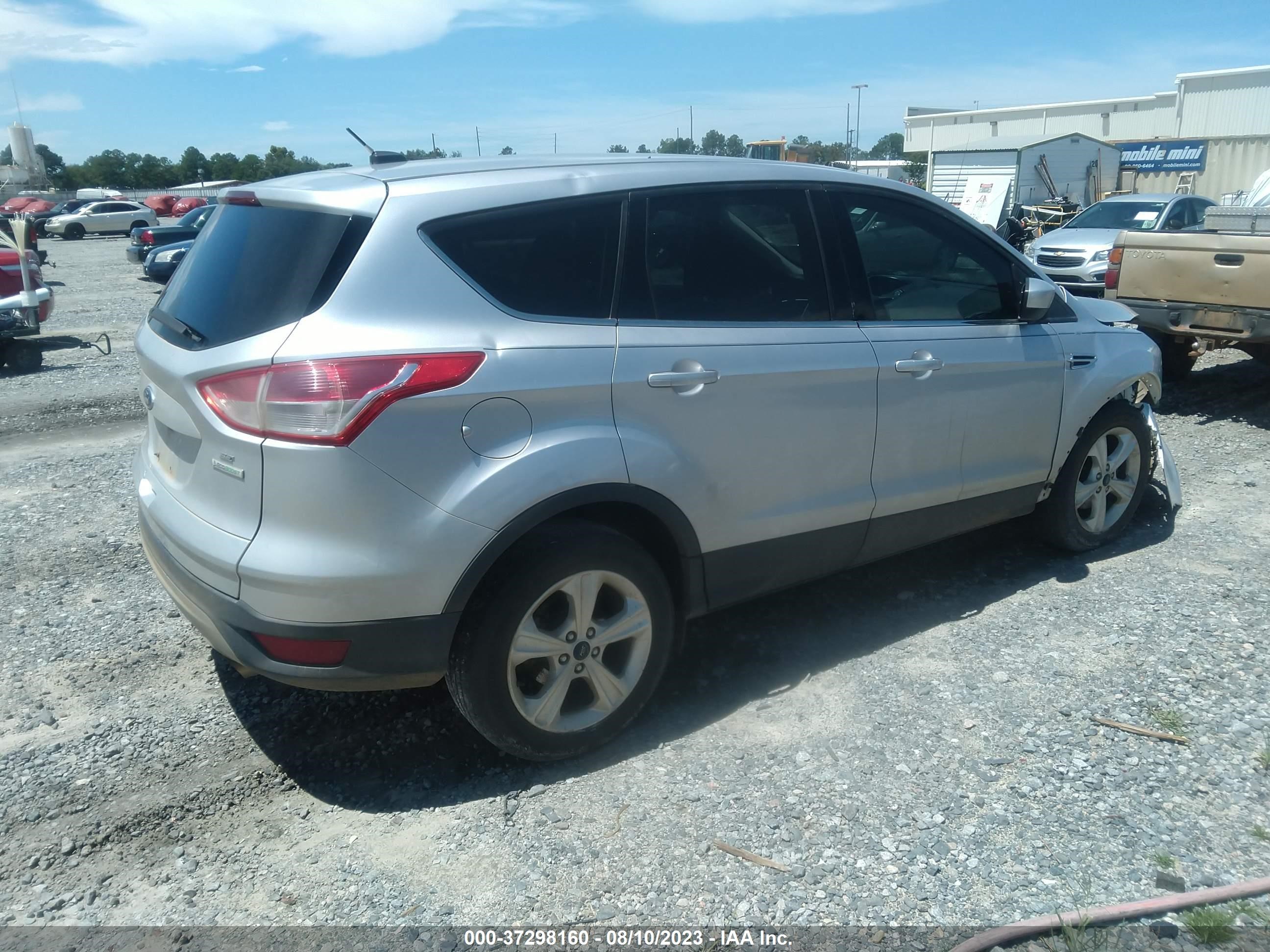 Photo 3 VIN: 1FMCU0GX3EUC05263 - FORD ESCAPE 