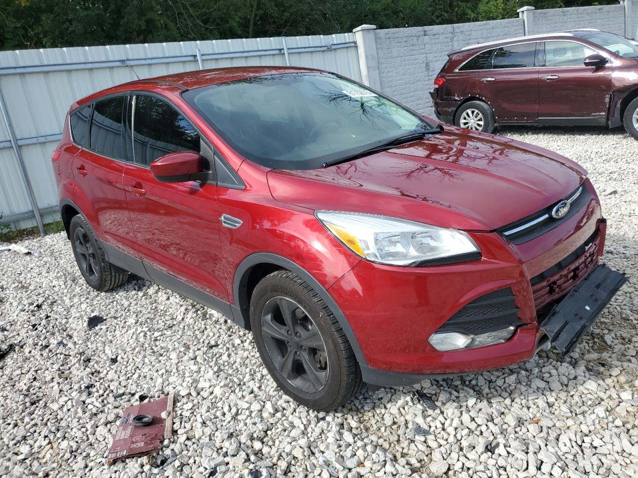 Photo 3 VIN: 1FMCU0GX3EUE35613 - FORD ESCAPE 