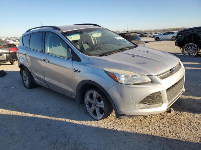 Photo 3 VIN: 1FMCU0GX3FUA03962 - FORD ESCAPE SE 