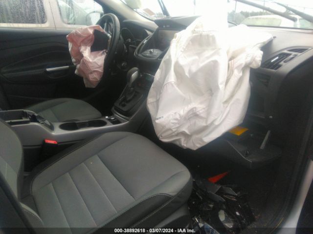 Photo 4 VIN: 1FMCU0GX3FUB45258 - FORD ESCAPE 