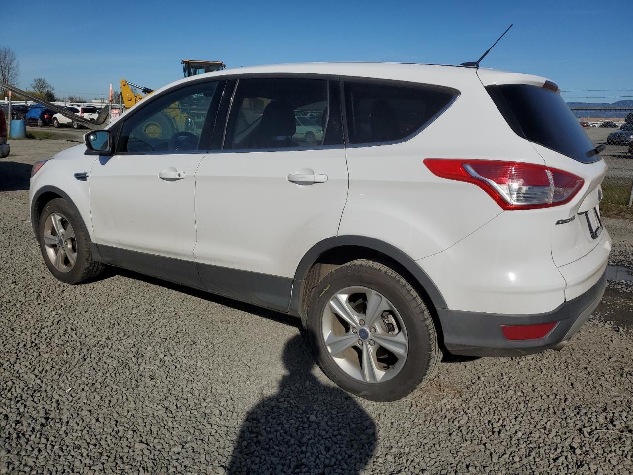 Photo 1 VIN: 1FMCU0GX4EUE28220 - FORD ESCAPE 