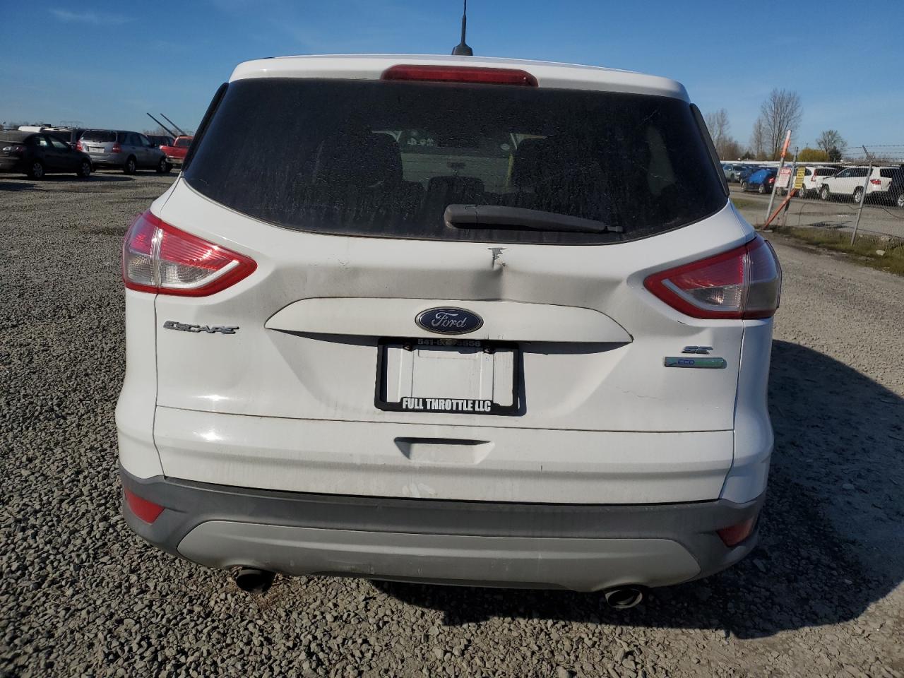 Photo 5 VIN: 1FMCU0GX4EUE28220 - FORD ESCAPE 