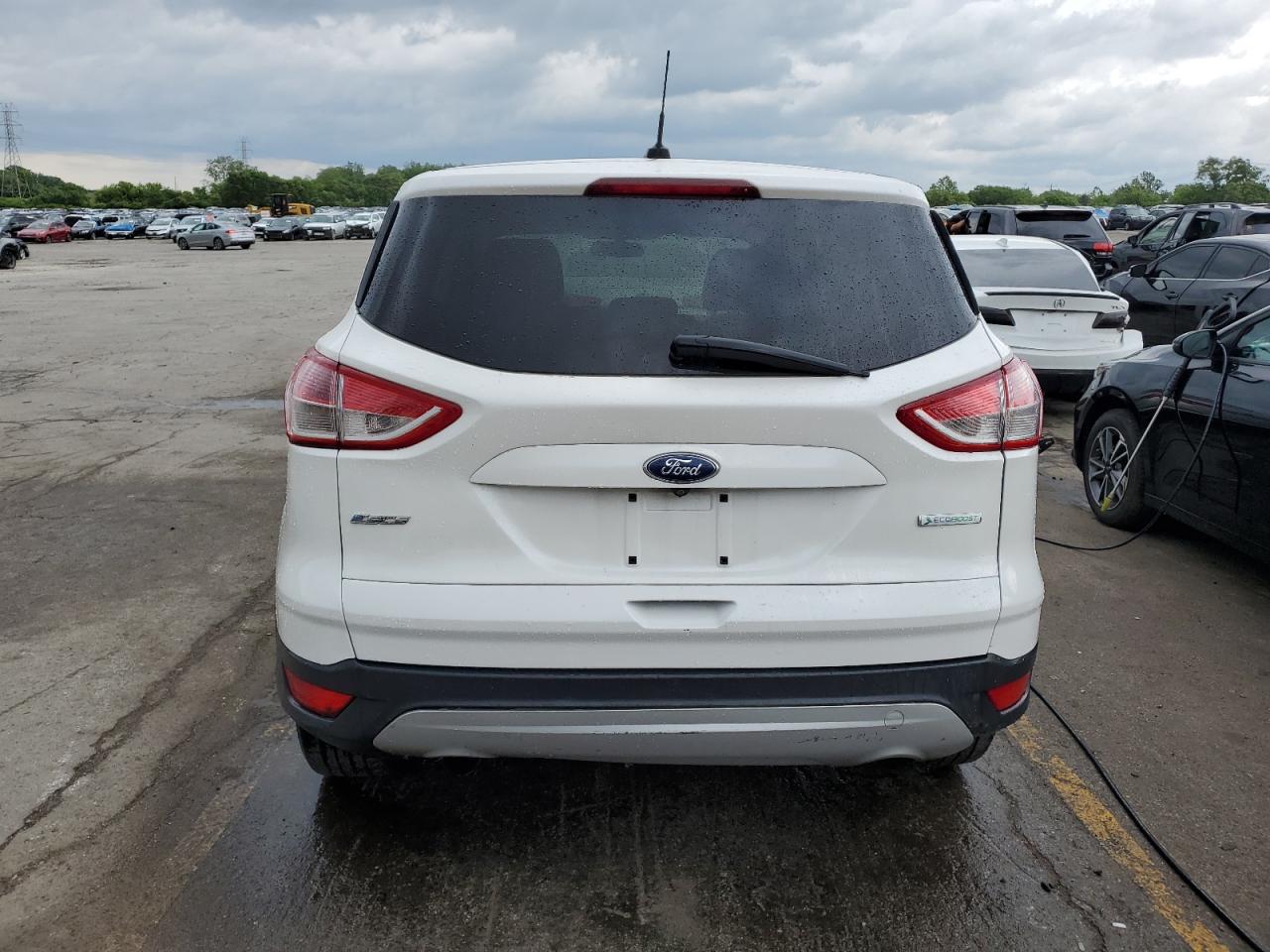 Photo 5 VIN: 1FMCU0GX4FUA76810 - FORD ESCAPE 