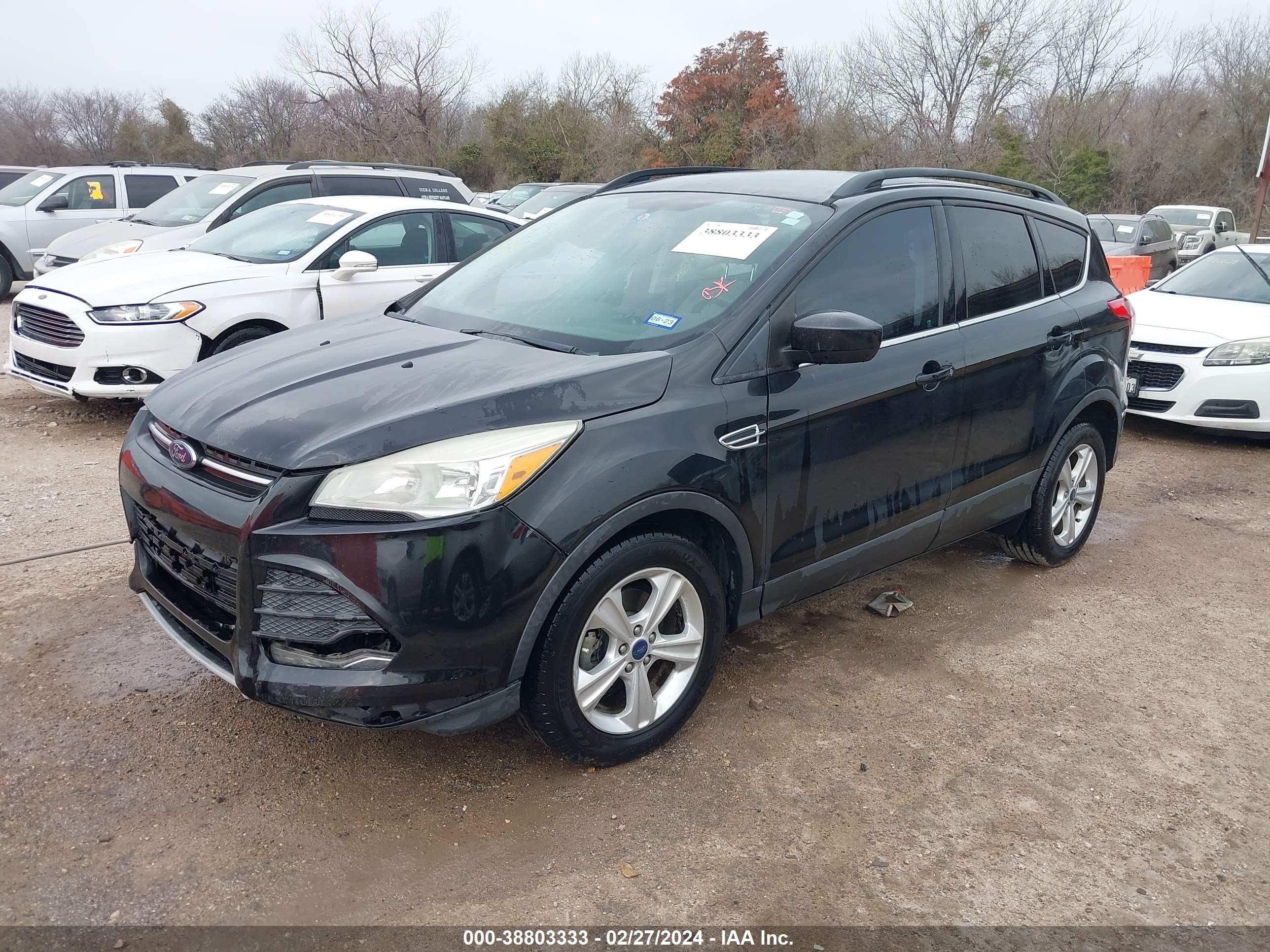 Photo 1 VIN: 1FMCU0GX4FUB93111 - FORD ESCAPE 