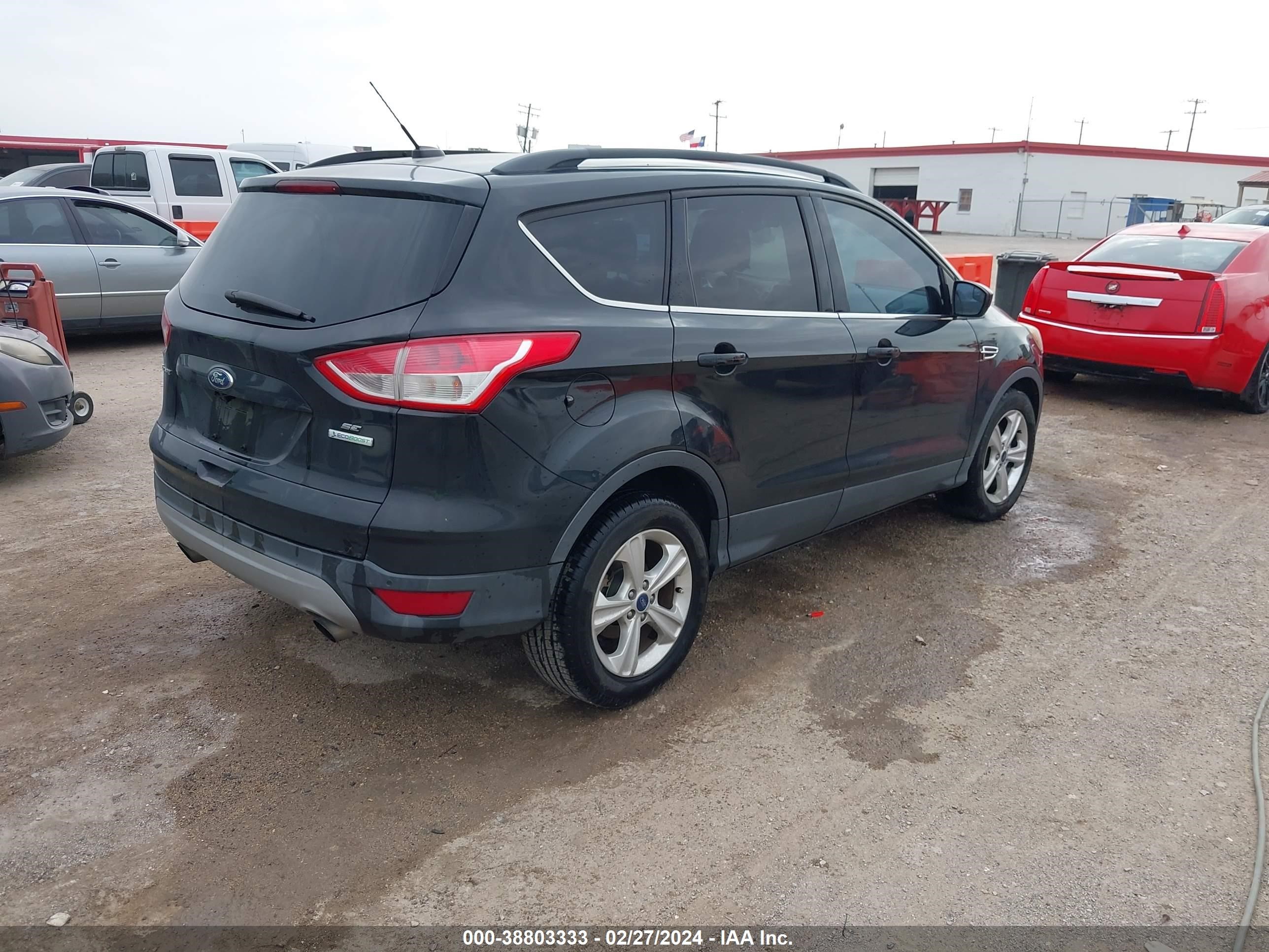 Photo 3 VIN: 1FMCU0GX4FUB93111 - FORD ESCAPE 