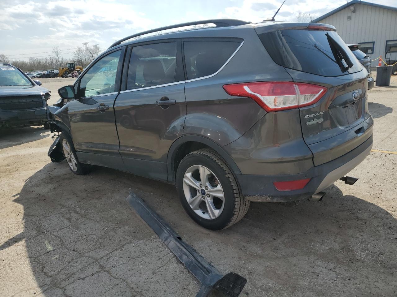 Photo 1 VIN: 1FMCU0GX4FUC59821 - FORD ESCAPE 