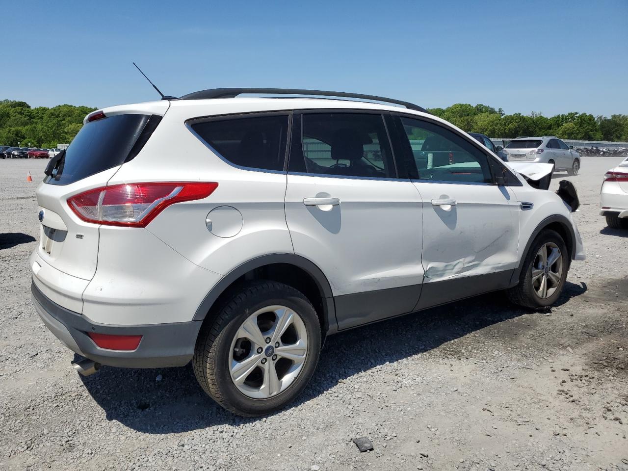 Photo 2 VIN: 1FMCU0GX4GUC62803 - FORD ESCAPE 