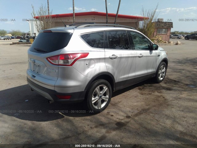 Photo 3 VIN: 1FMCU0GX5DUC16019 - FORD ESCAPE 