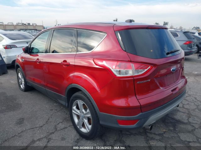 Photo 2 VIN: 1FMCU0GX5DUC24590 - FORD ESCAPE 