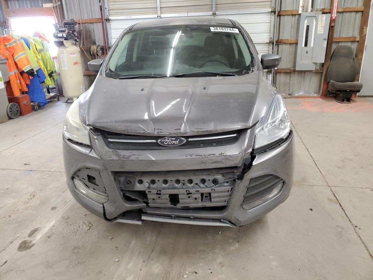 Photo 4 VIN: 1FMCU0GX5EUC30097 - FORD ESCAPE 