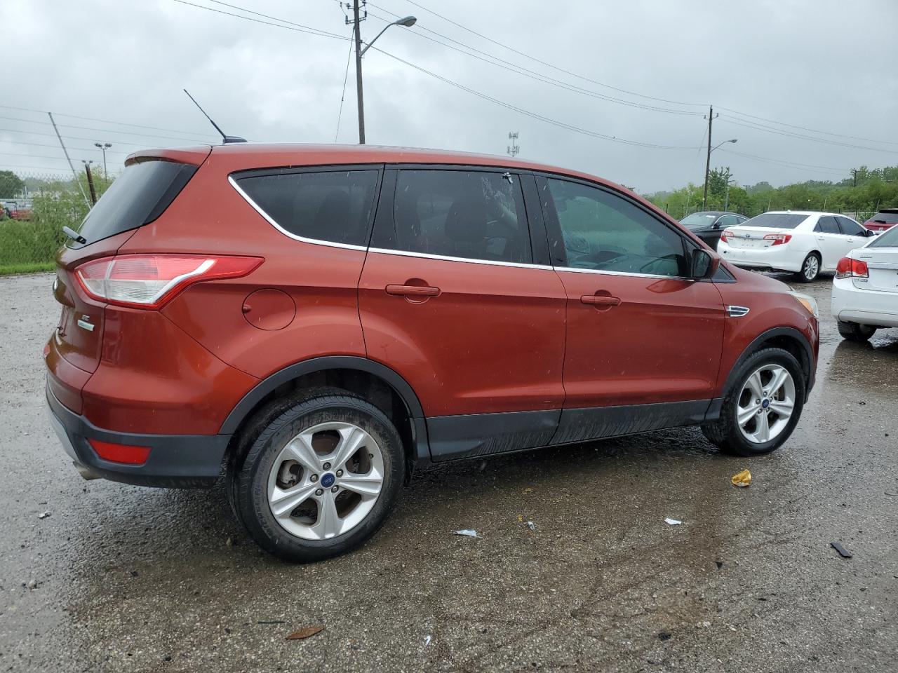 Photo 2 VIN: 1FMCU0GX5EUD43502 - FORD ESCAPE 