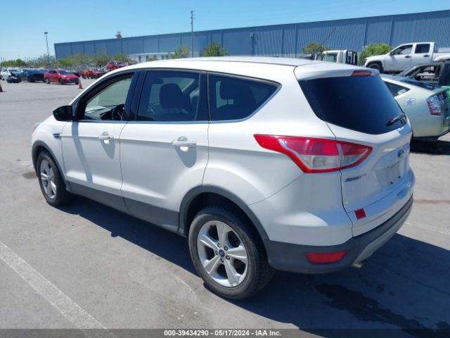 Photo 2 VIN: 1FMCU0GX5GUC82669 - FORD ESCAPE 