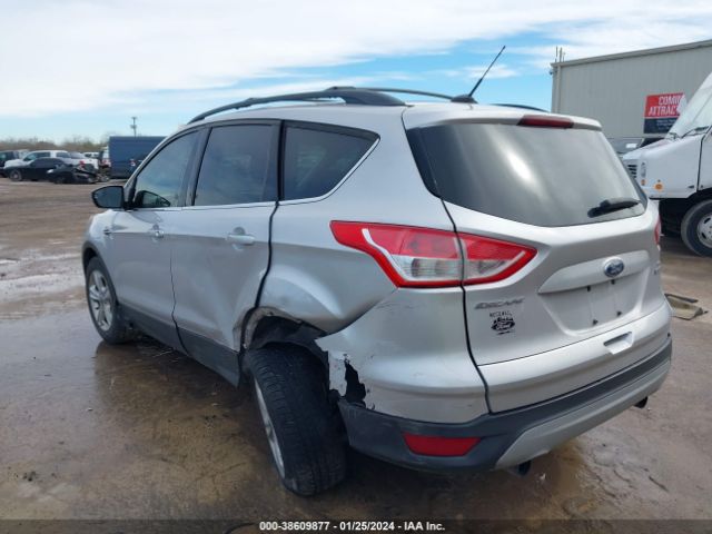 Photo 2 VIN: 1FMCU0GX6DUC13582 - FORD ESCAPE 