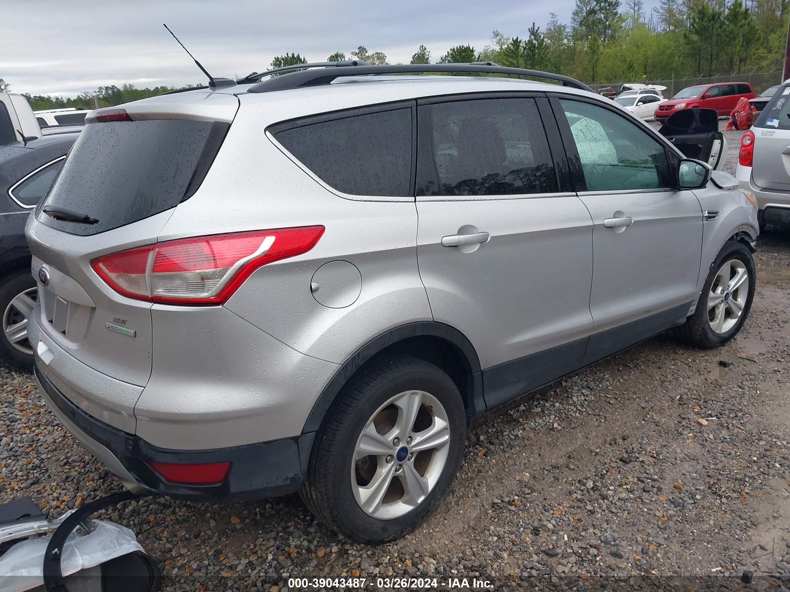 Photo 3 VIN: 1FMCU0GX6DUD77155 - FORD ESCAPE 