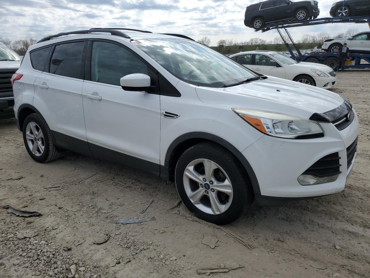 Photo 3 VIN: 1FMCU0GX6EUA55763 - FORD ESCAPE 