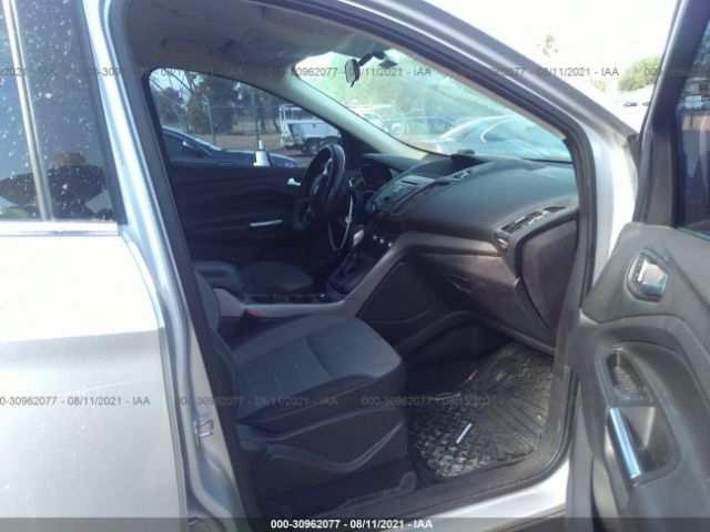 Photo 4 VIN: 1FMCU0GX6EUD25249 - FORD ESCAPE 