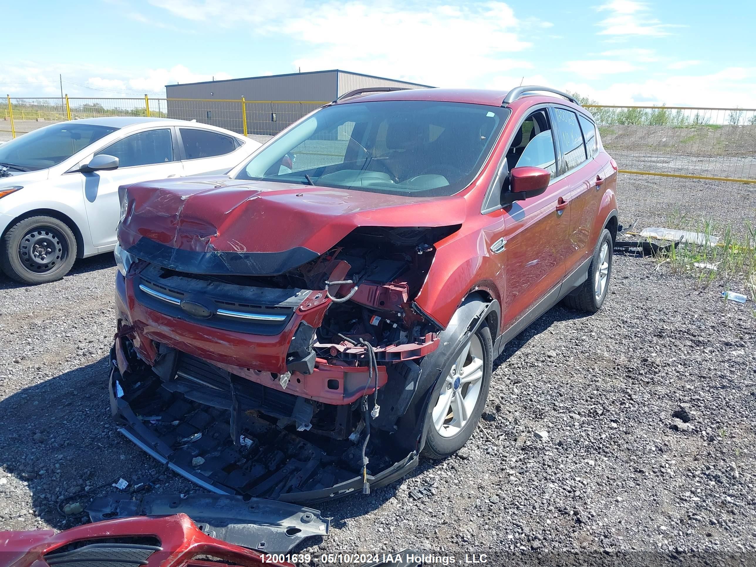 Photo 1 VIN: 1FMCU0GX6EUE30356 - FORD ESCAPE 