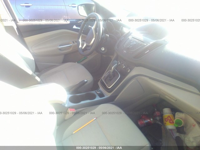 Photo 4 VIN: 1FMCU0GX7EUA89601 - FORD ESCAPE 