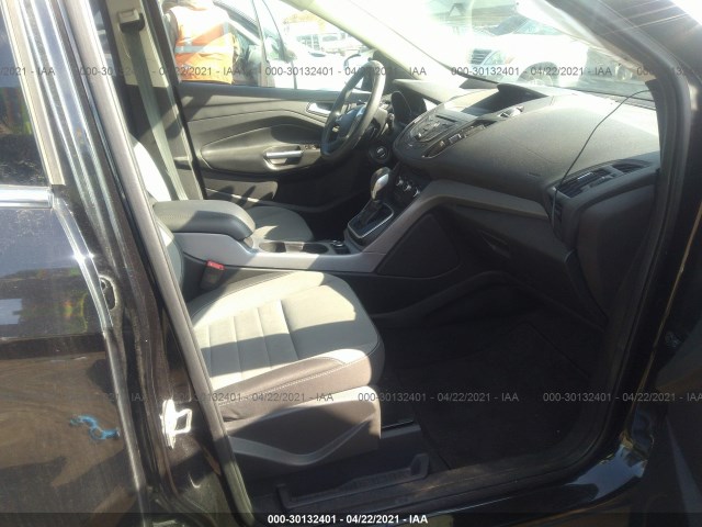 Photo 4 VIN: 1FMCU0GX7EUB58657 - FORD ESCAPE 