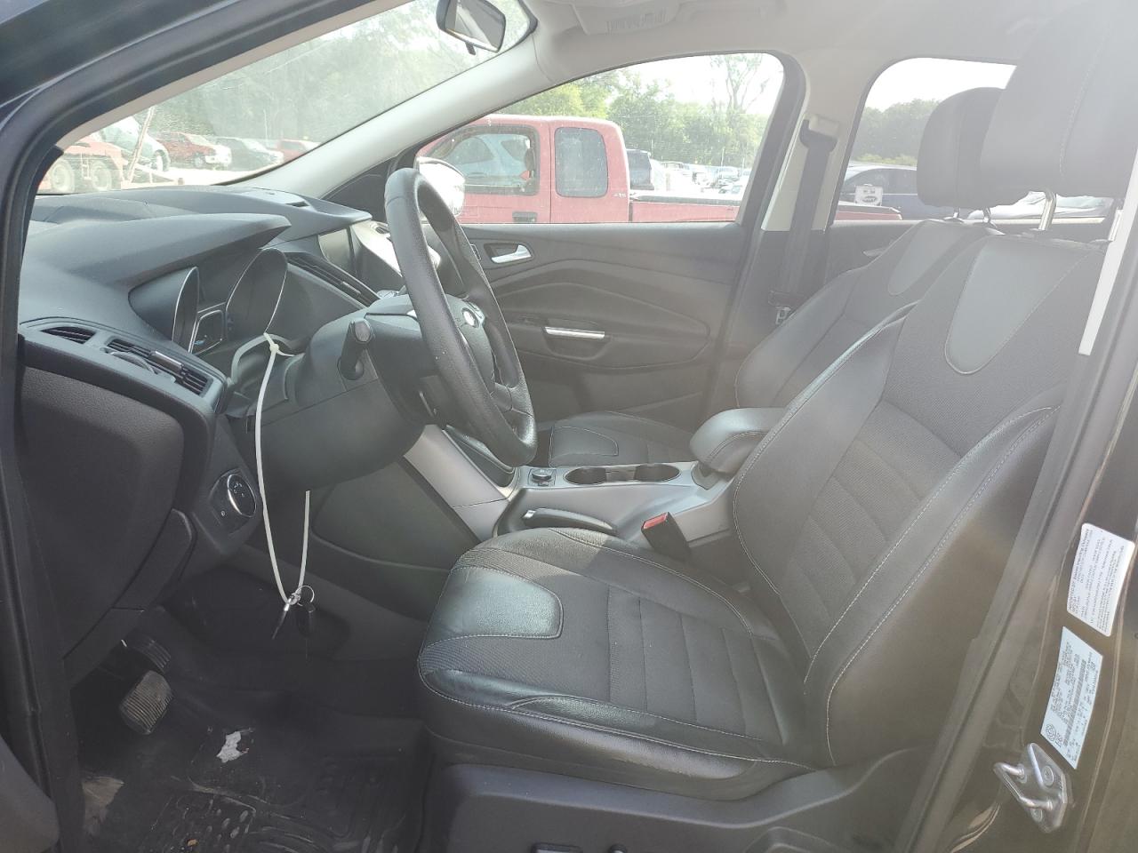 Photo 6 VIN: 1FMCU0GX7EUD27642 - FORD ESCAPE 