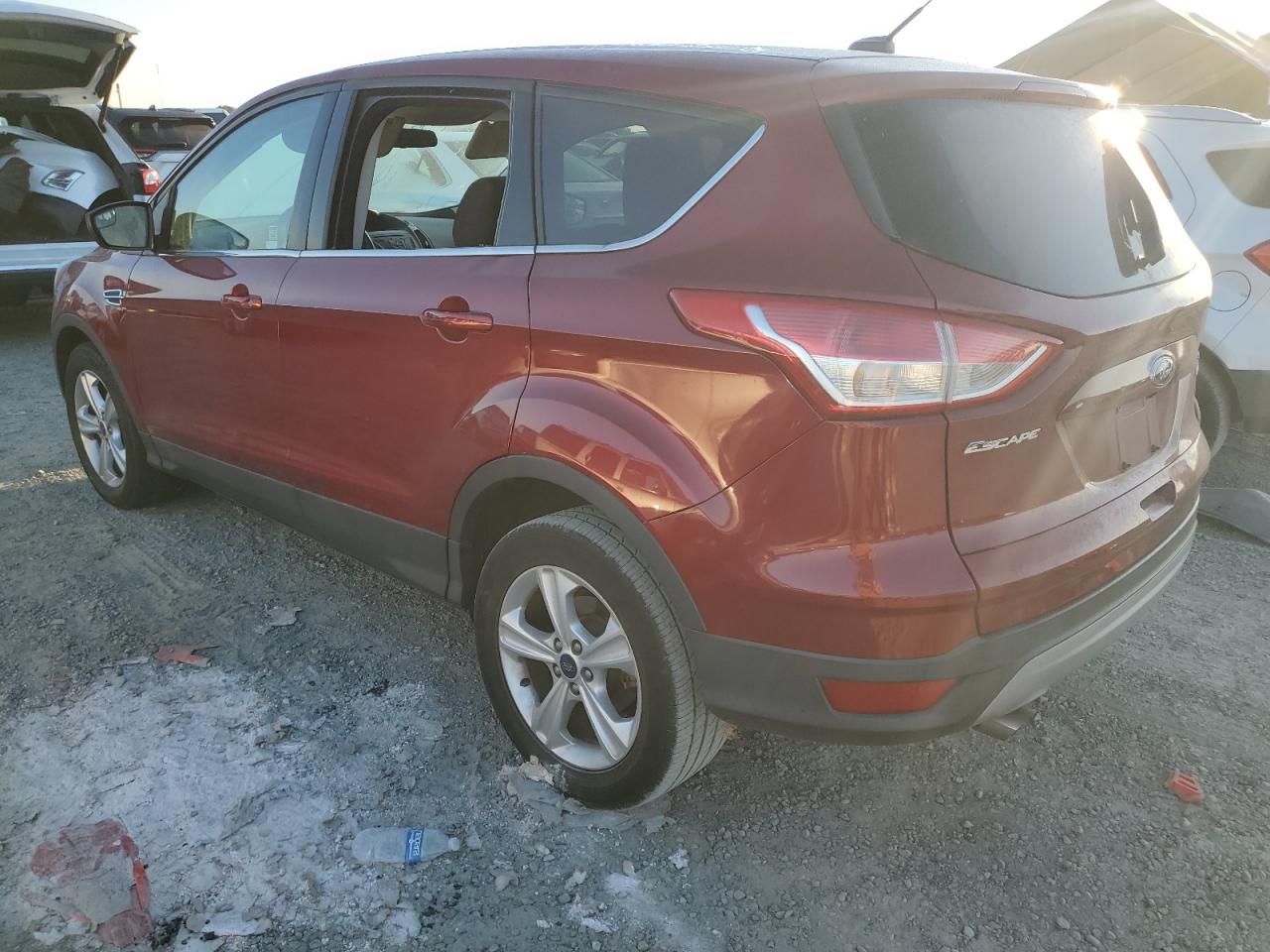 Photo 1 VIN: 1FMCU0GX7EUE41365 - FORD ESCAPE 