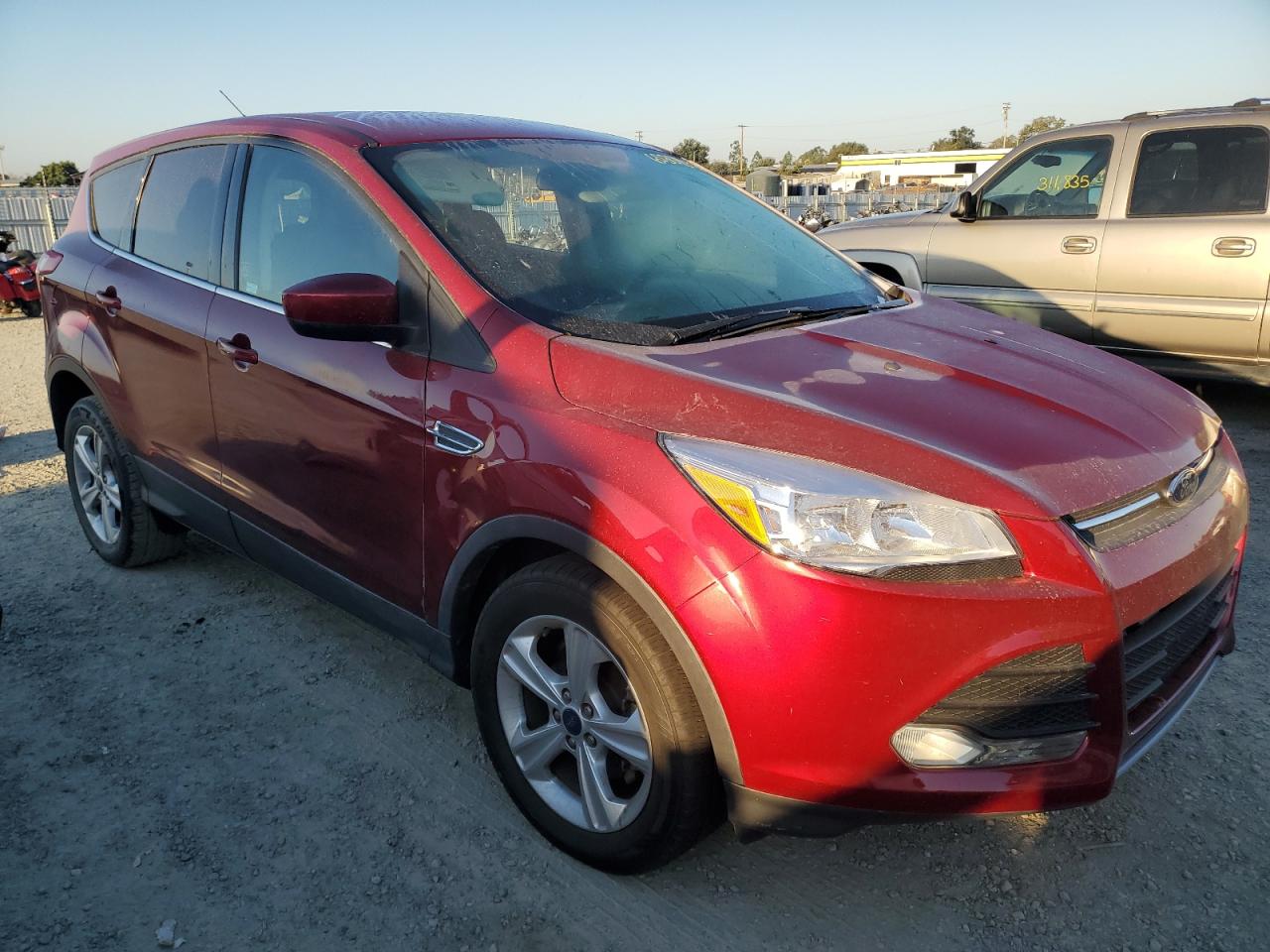 Photo 3 VIN: 1FMCU0GX7EUE41365 - FORD ESCAPE 