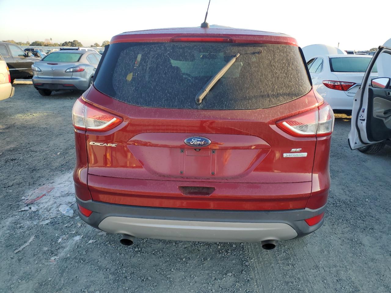 Photo 5 VIN: 1FMCU0GX7EUE41365 - FORD ESCAPE 