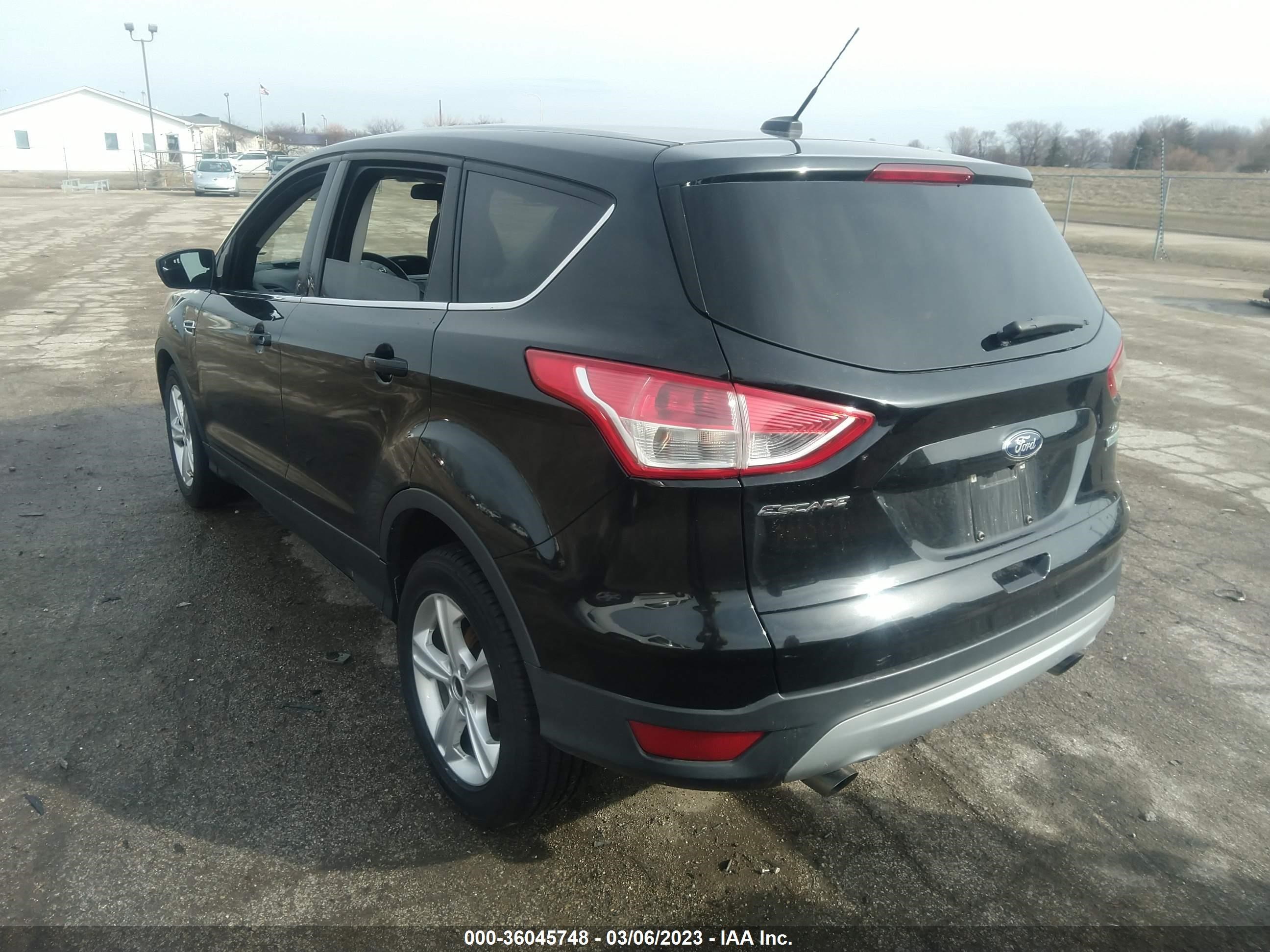 Photo 2 VIN: 1FMCU0GX7FUA24152 - FORD ESCAPE 