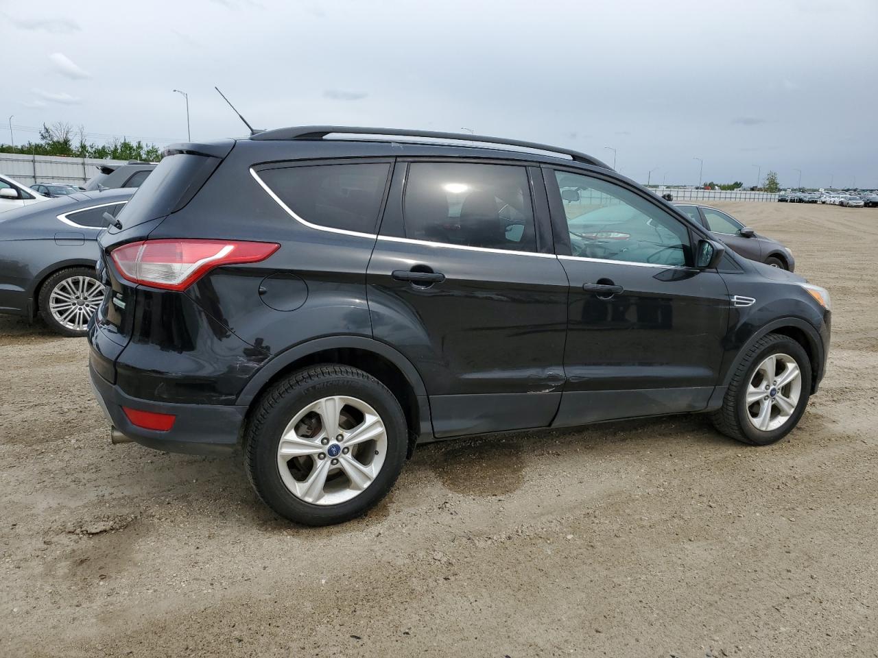 Photo 2 VIN: 1FMCU0GX8DUA88942 - FORD ESCAPE 