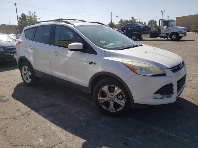 Photo 3 VIN: 1FMCU0GX8DUC07962 - FORD ESCAPE 