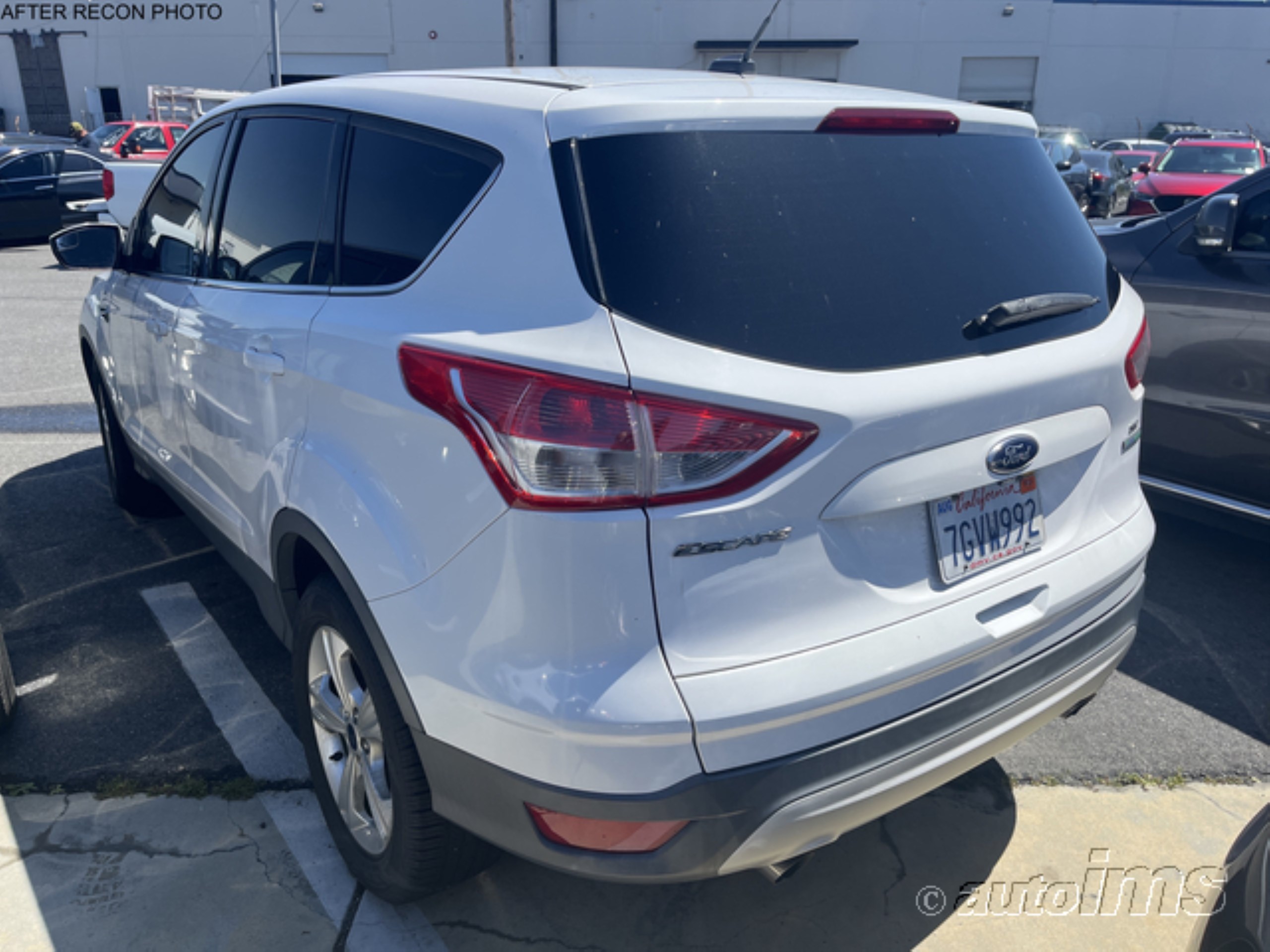 Photo 13 VIN: 1FMCU0GX8EUD59760 - FORD ESCAPE 