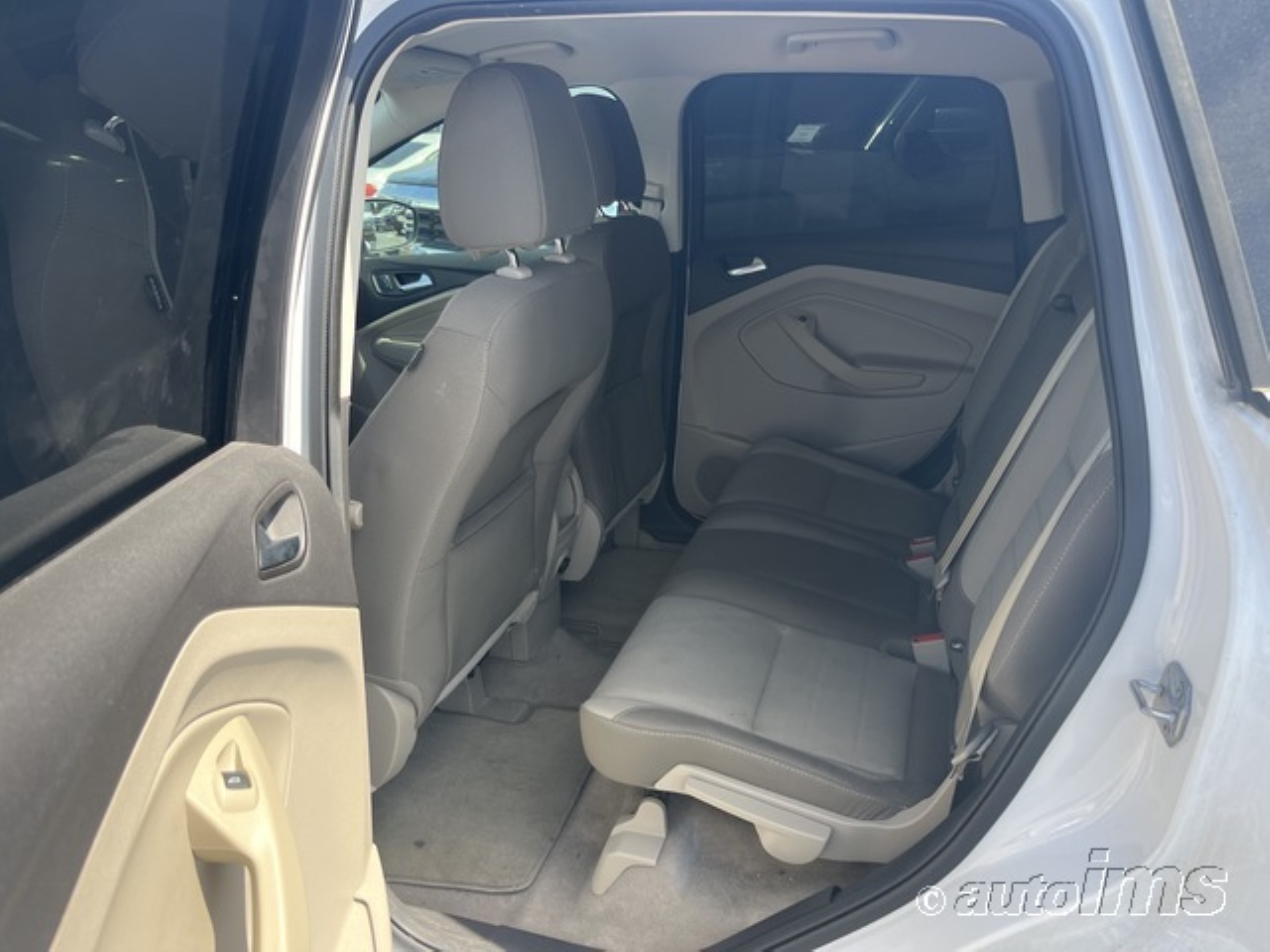 Photo 5 VIN: 1FMCU0GX8EUD59760 - FORD ESCAPE 