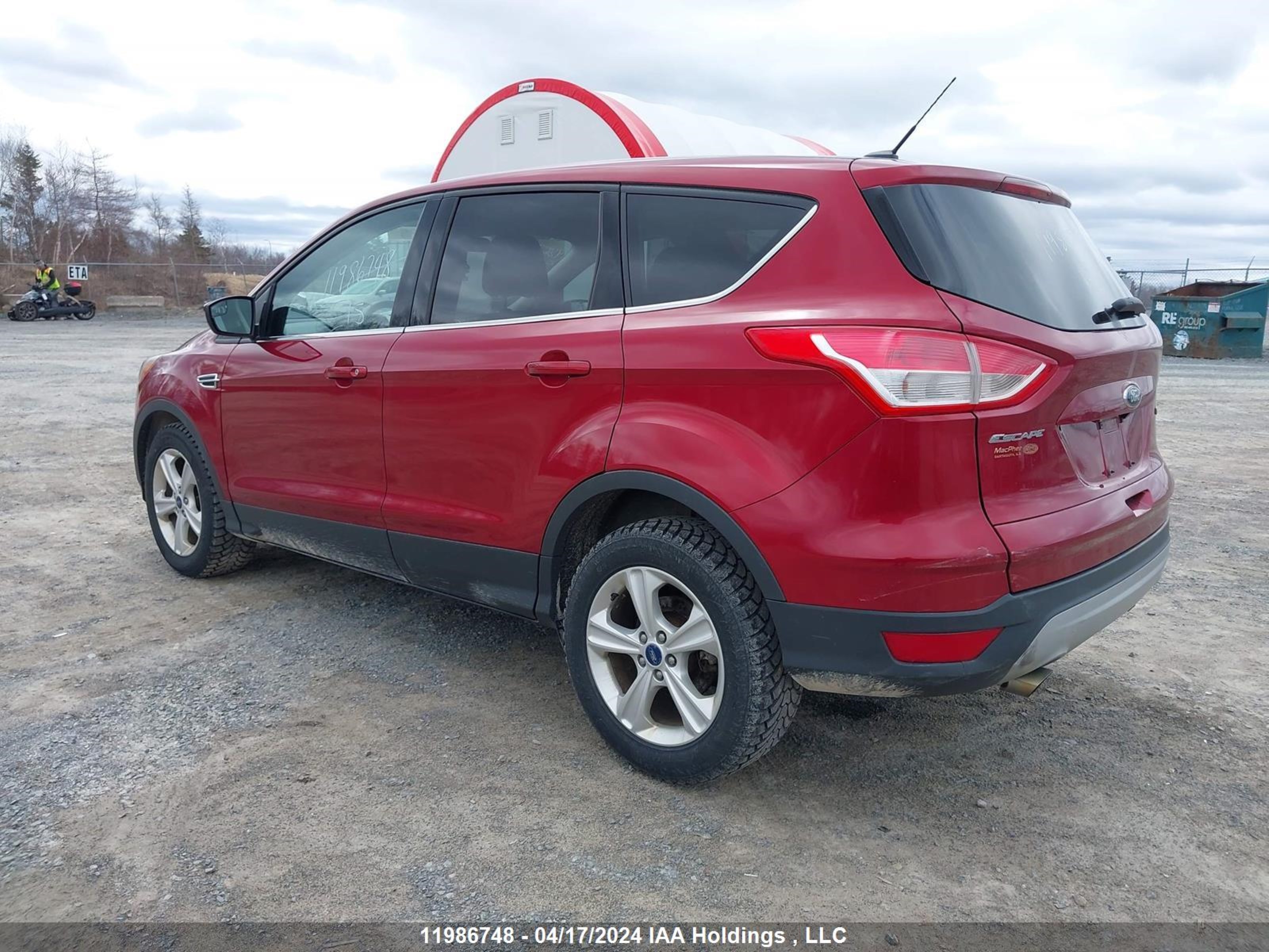 Photo 2 VIN: 1FMCU0GX8FUA33667 - FORD ESCAPE 