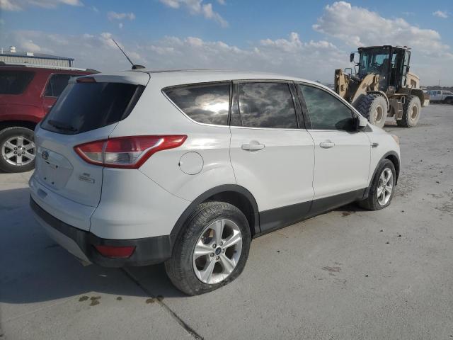 Photo 2 VIN: 1FMCU0GX8FUA61503 - FORD ESCAPE SE 