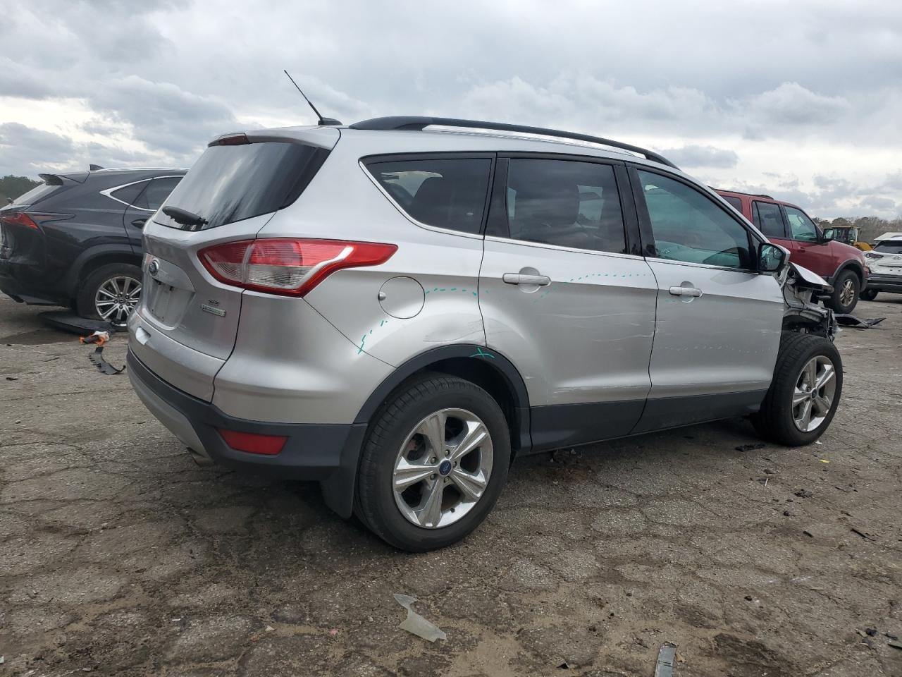 Photo 2 VIN: 1FMCU0GX8FUB76067 - FORD ESCAPE 