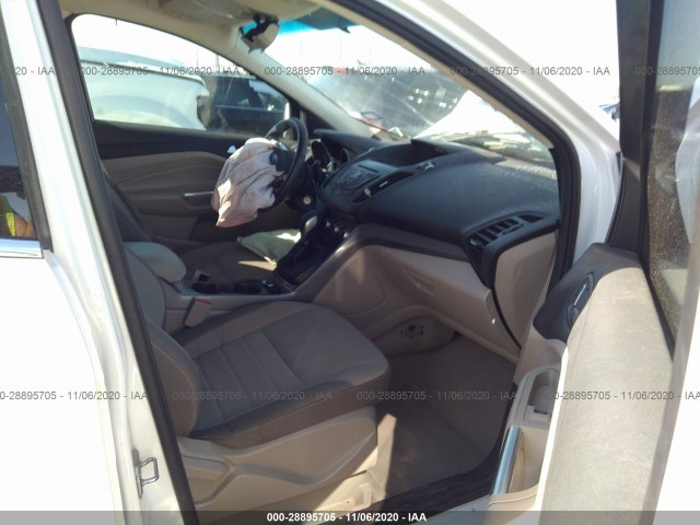 Photo 4 VIN: 1FMCU0GX8FUC89257 - FORD ESCAPE 