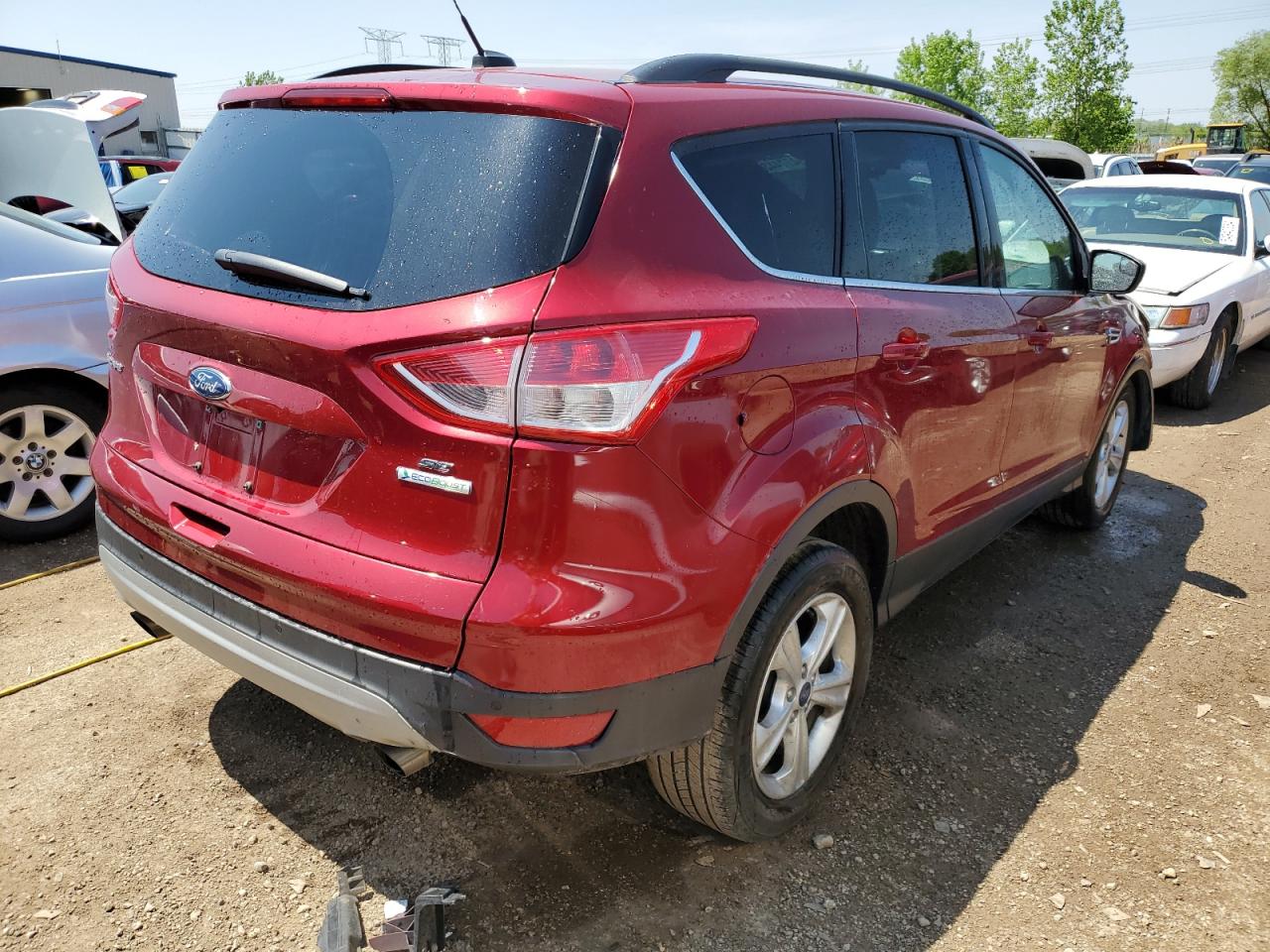 Photo 2 VIN: 1FMCU0GX8GUB05615 - FORD ESCAPE 