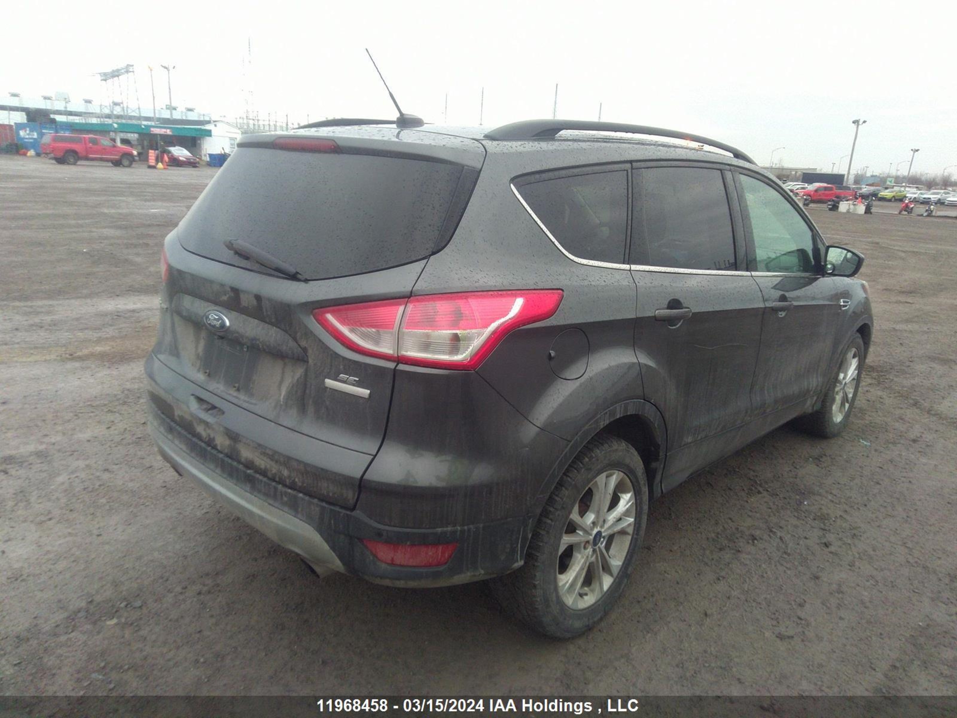 Photo 3 VIN: 1FMCU0GX8GUB76975 - FORD ESCAPE 