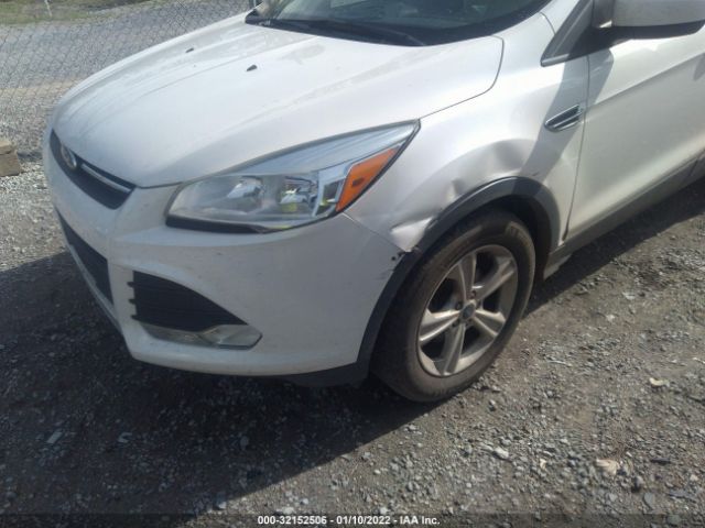 Photo 5 VIN: 1FMCU0GX8GUC10056 - FORD ESCAPE 