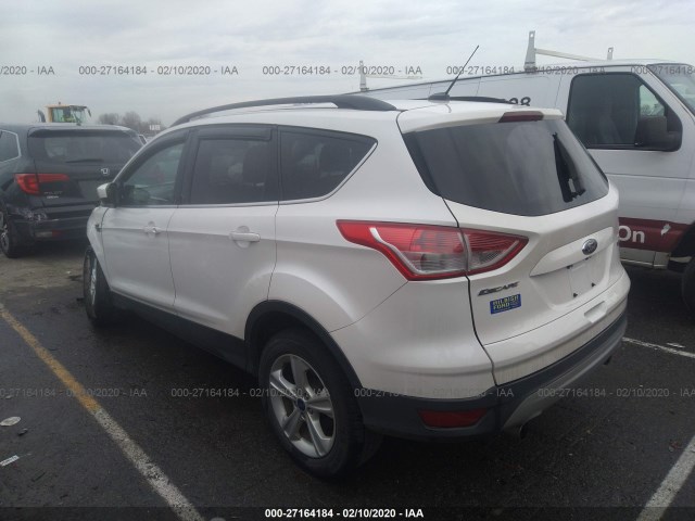 Photo 2 VIN: 1FMCU0GX9DUA57926 - FORD ESCAPE 