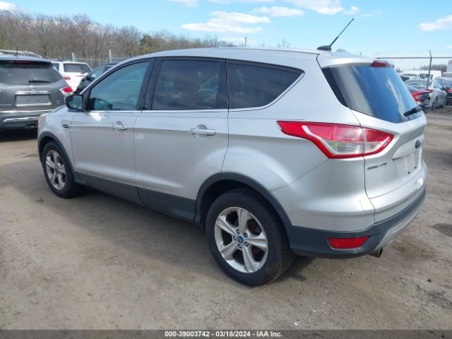 Photo 2 VIN: 1FMCU0GX9DUB45827 - FORD ESCAPE 