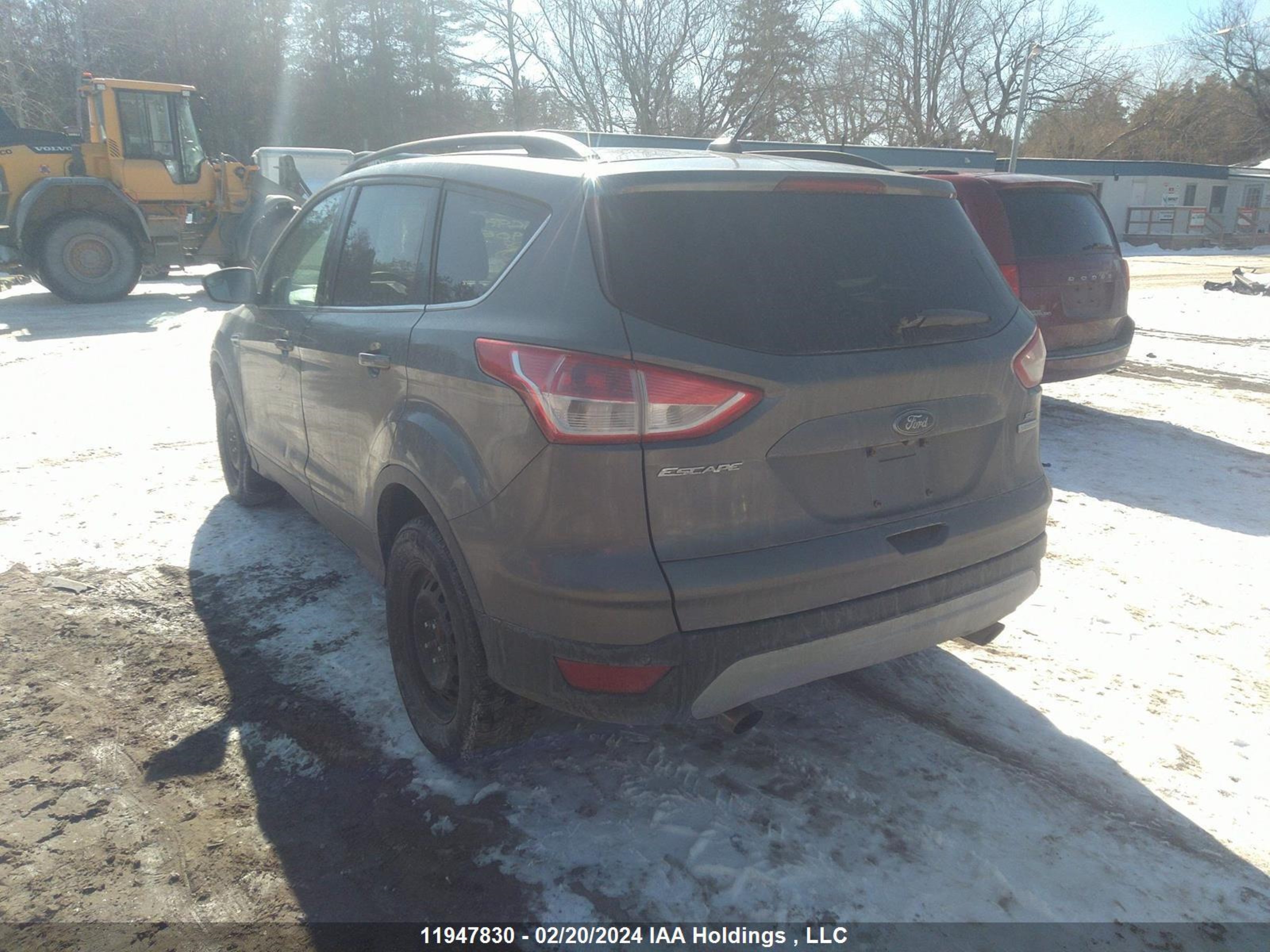 Photo 2 VIN: 1FMCU0GX9EUC25906 - FORD ESCAPE 