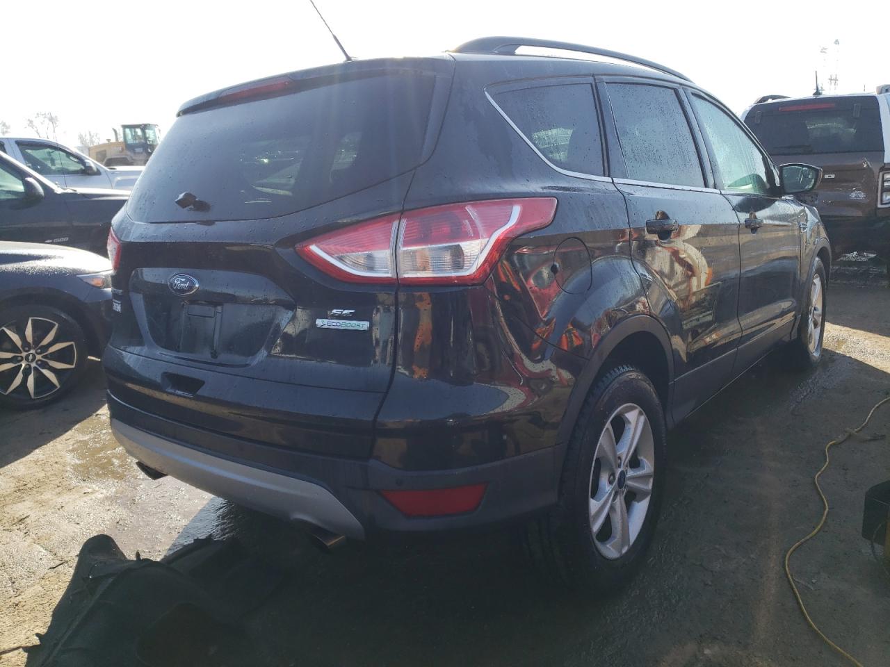 Photo 2 VIN: 1FMCU0GX9EUC81554 - FORD ESCAPE 